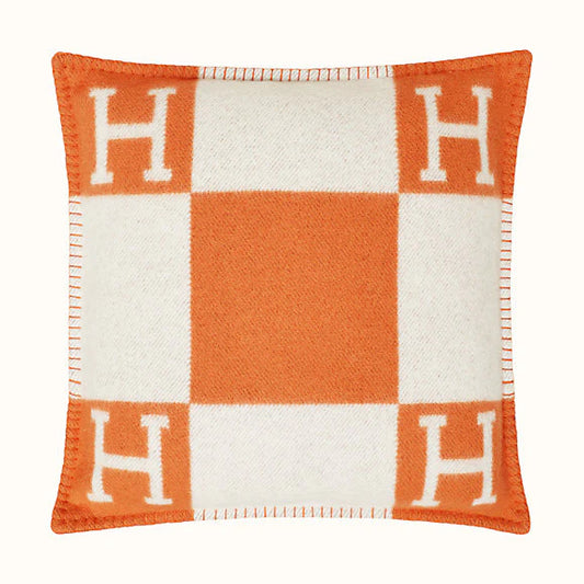 HANNA PILLOW