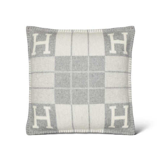 HANNA PILLOW