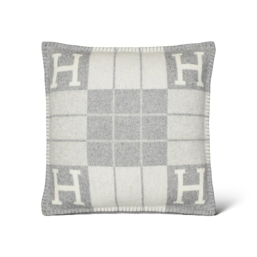 HANNA PILLOW