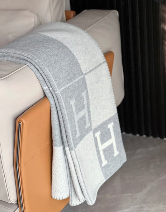 HAVEN BLANKET